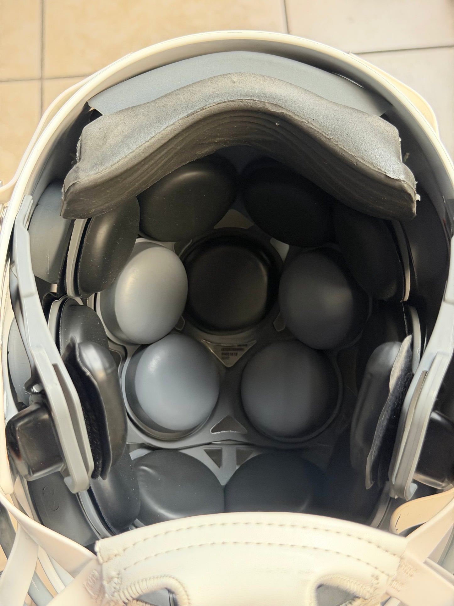 New Xenith Shadow Youth Football Helmet(Medium)