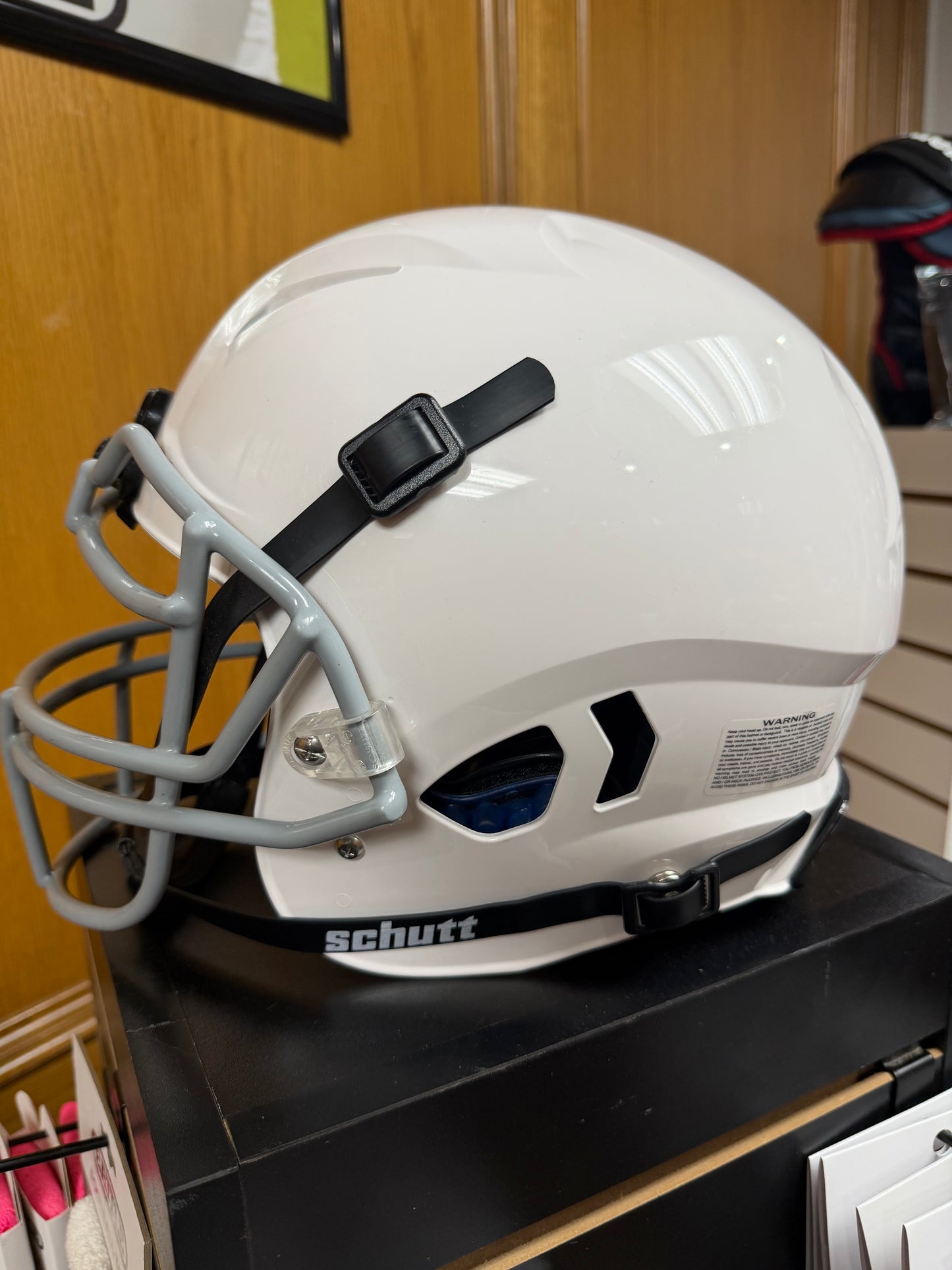 Used Schutt Youth Football Helmet (Medium)