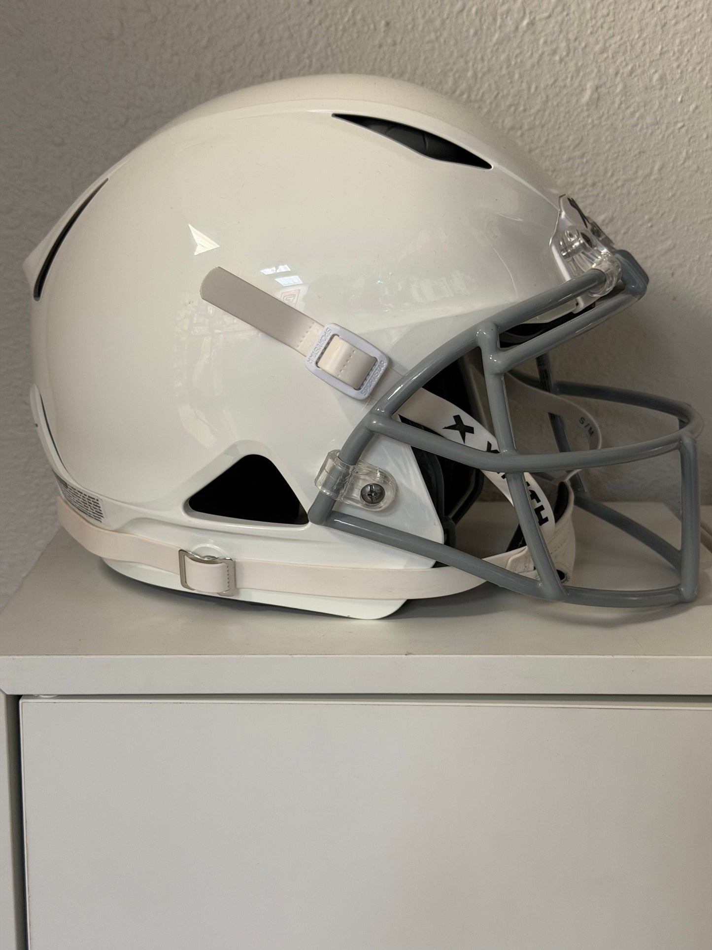 New Xenith Shadow Youth Football Helmet(Medium)