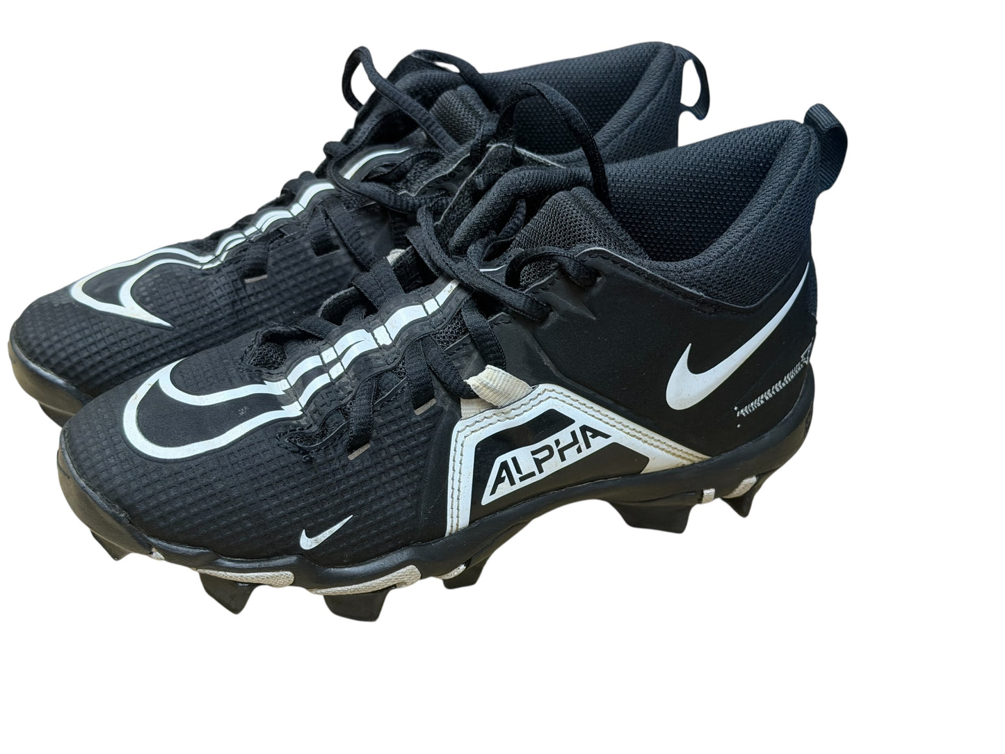 Used Nike Kids Football Cleats (Size 4)