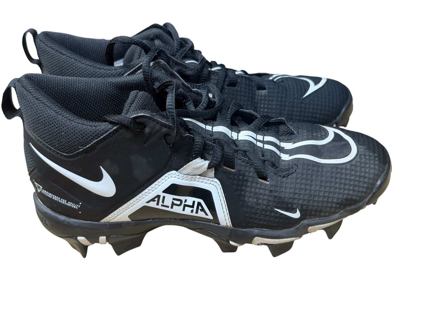 Used Nike Kids Football Cleats (Size 4)