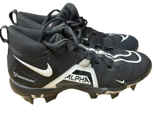 Used Nike Kids Football Cleats (Size 4)