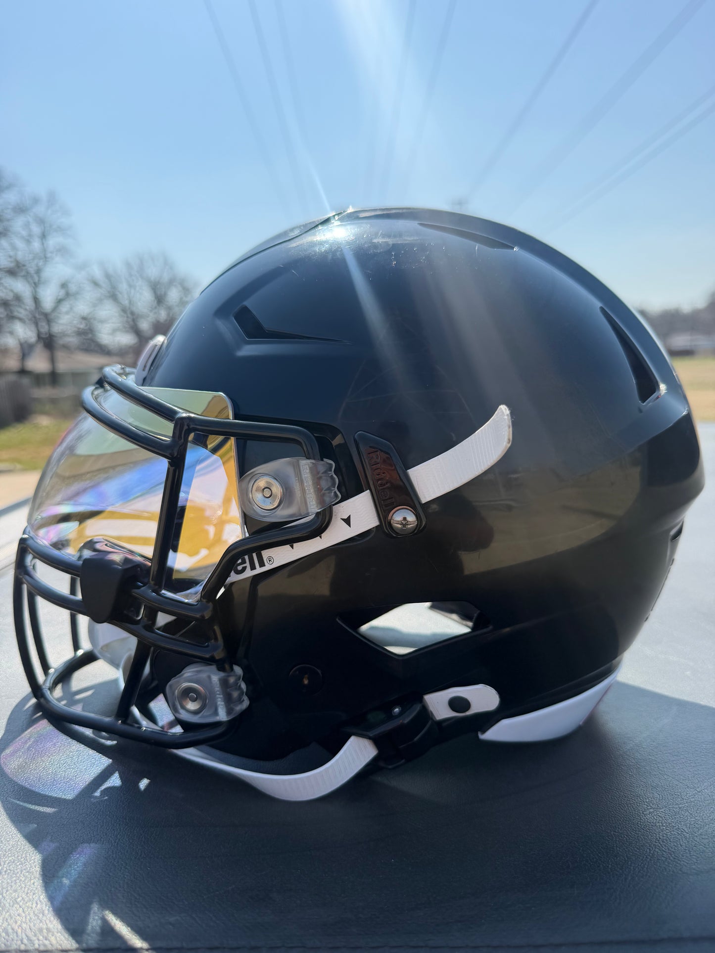 Used Riddell SpeedFlex Youth Football Helmet Large with 3.0 SpeedFlex Clear Gold Visor