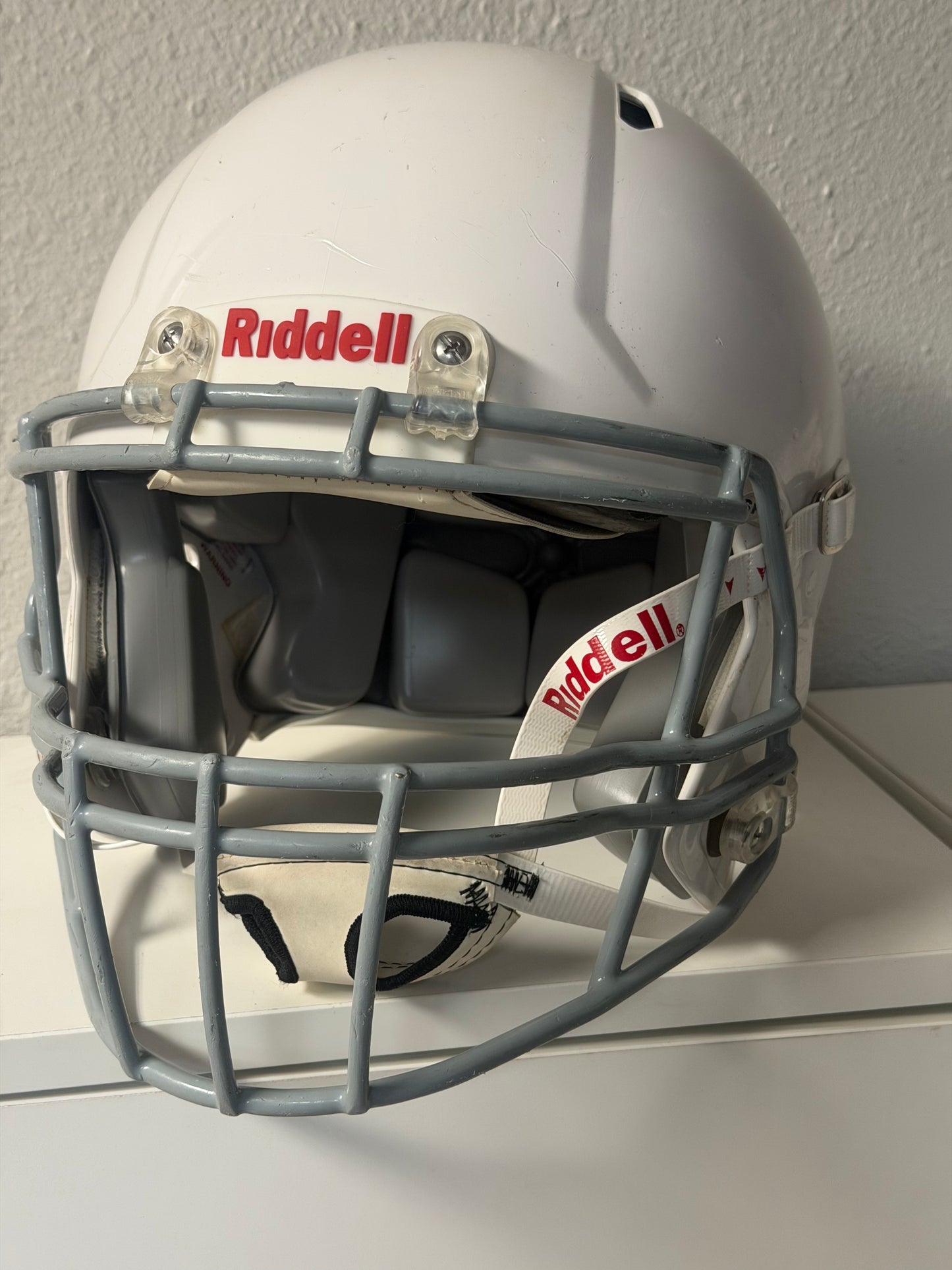 Used Riddell Speed Youth Football Helmet (Size Large)