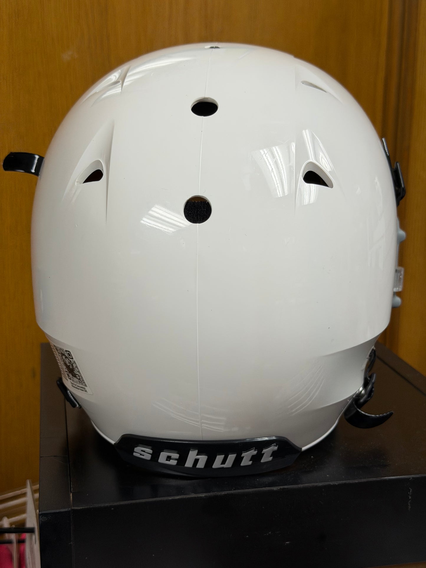 New Schutt Youth Football Helmet (Large)