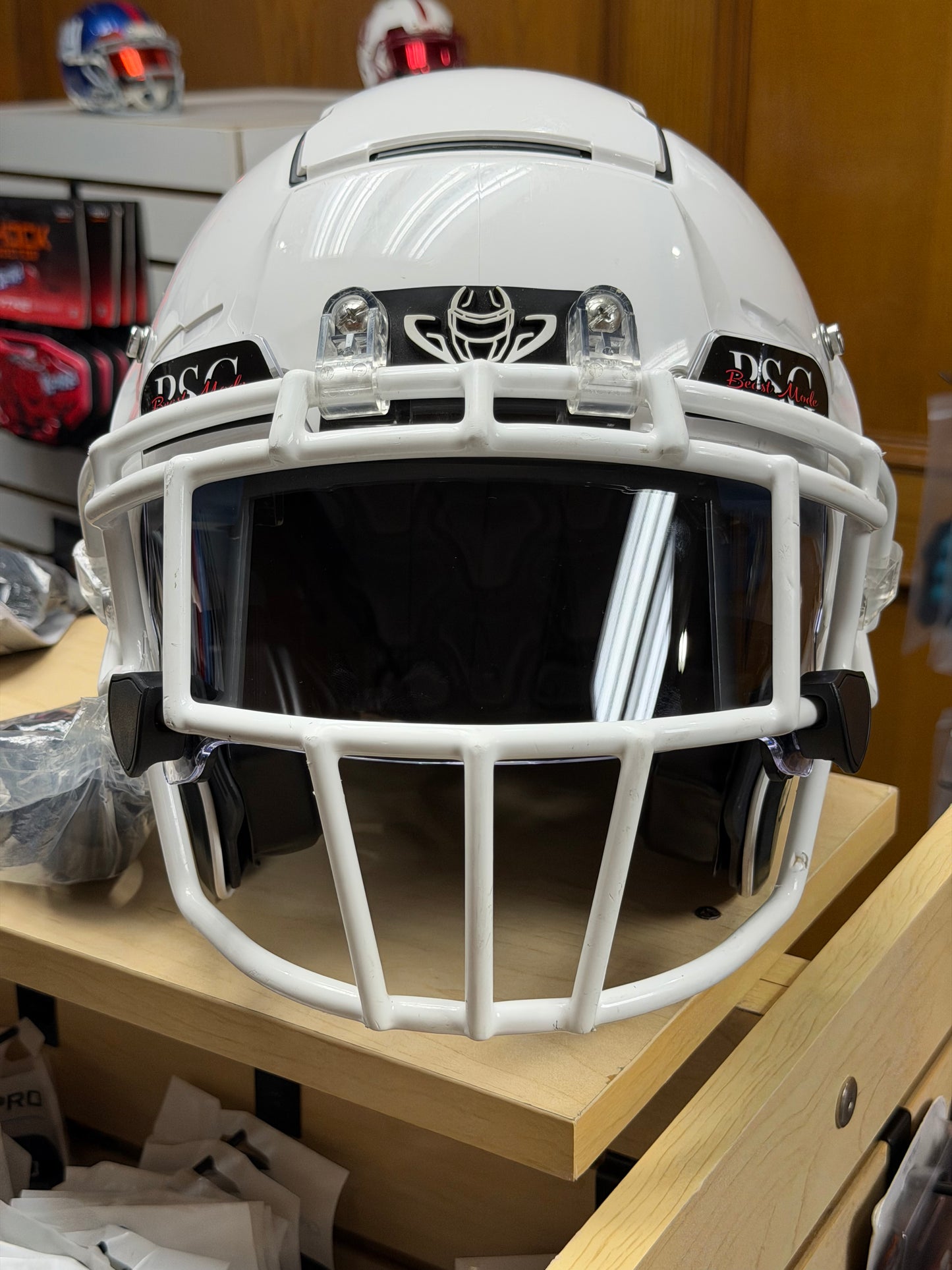Used Schutt F7 LX1 Football Helmet with Visor (Size Youth Large)