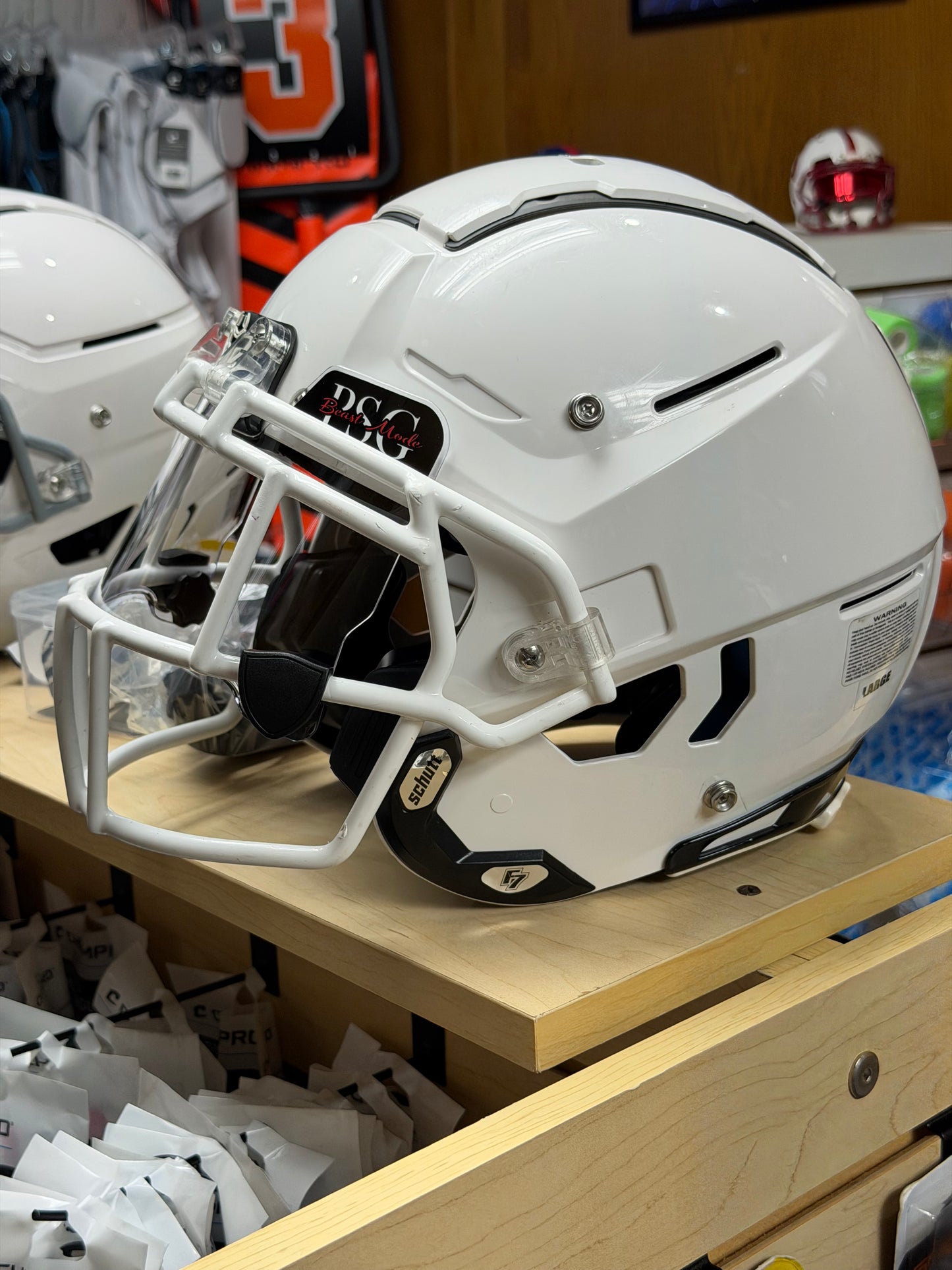 Used Schutt F7 LX1 Football Helmet with Visor (Size Youth Large)