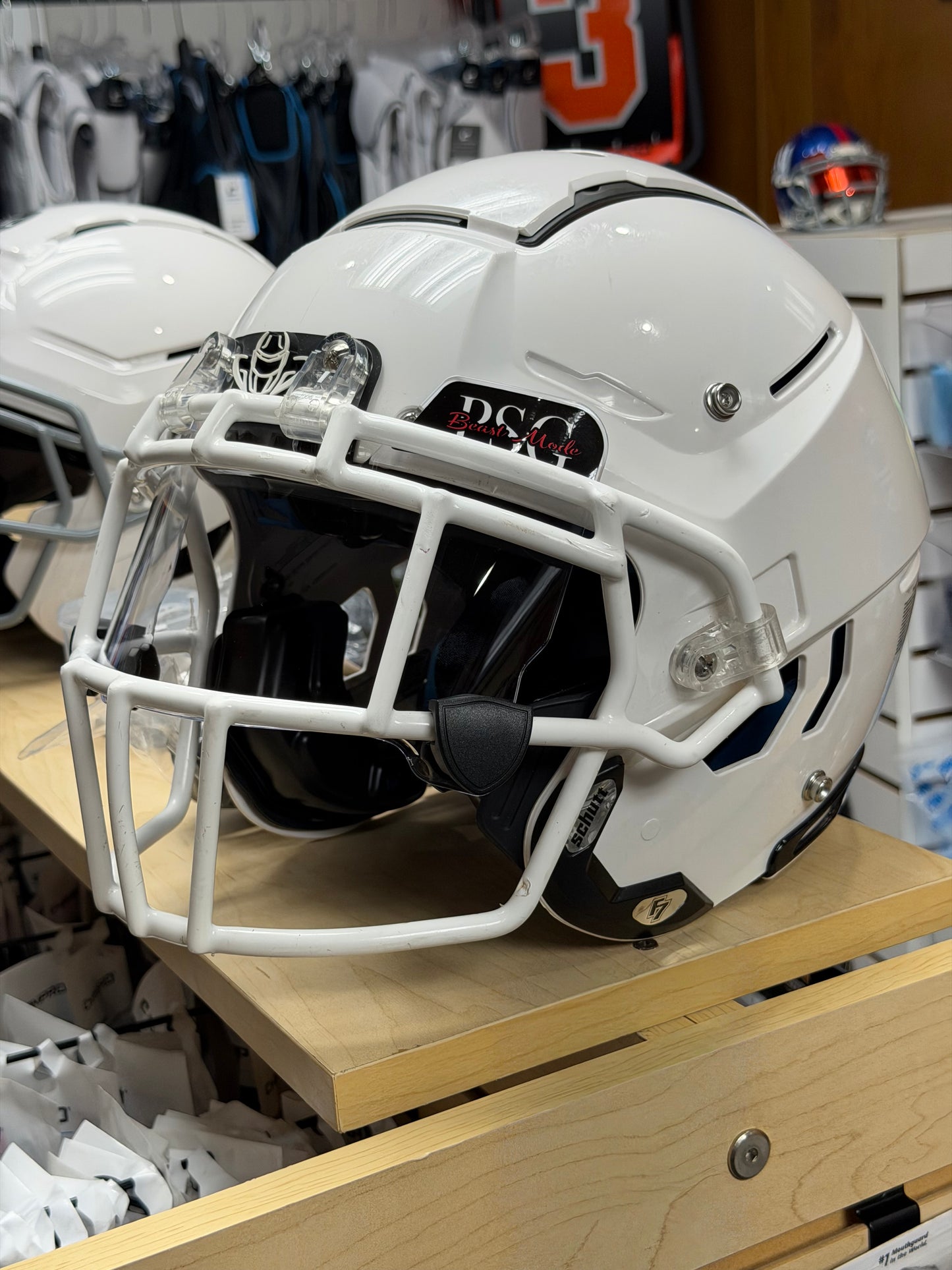 Used Schutt F7 LX1 Football Helmet with Visor (Size Youth Large)
