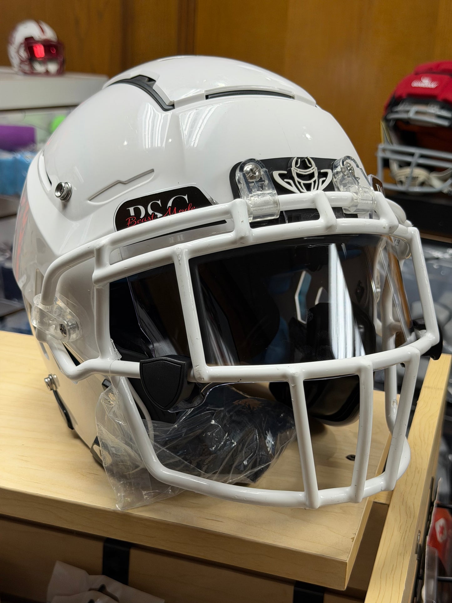 Used Schutt F7 LX1 Football Helmet with Visor (Size Youth Large)