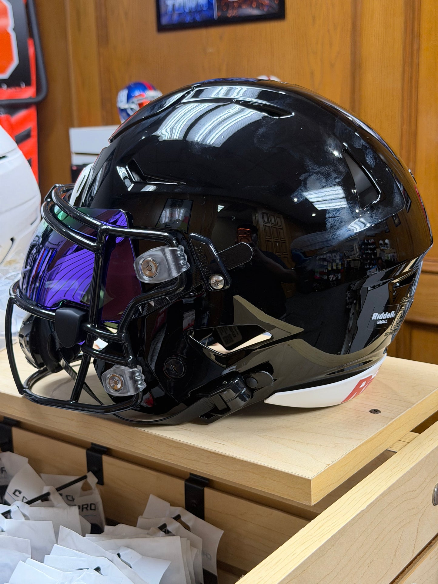 New Riddell Speedflex Football Helmet with Visor (Size Adult Small)